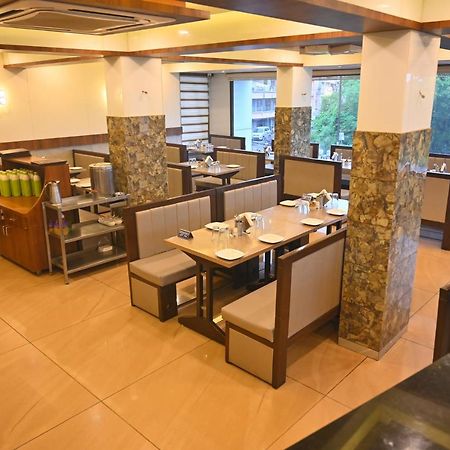 Hotel Aaram Umargam Exterior photo
